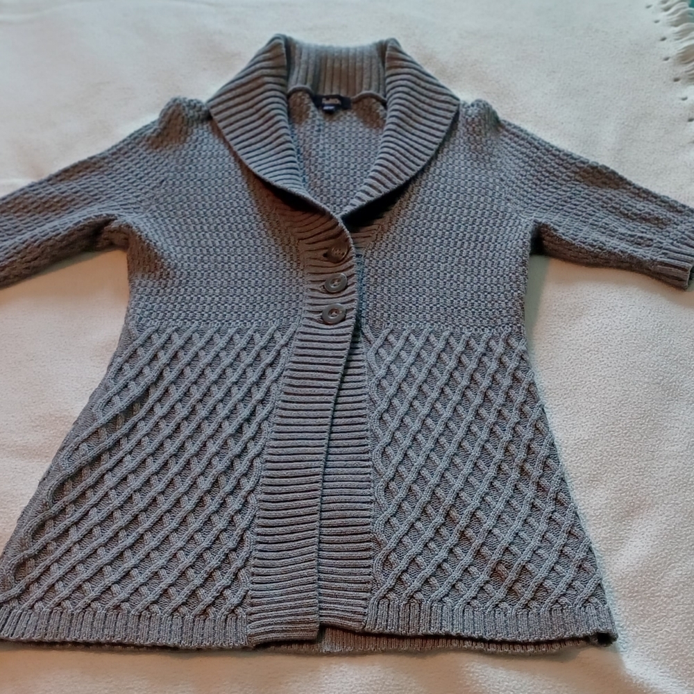 Gray Short-sleeve knit cardigan